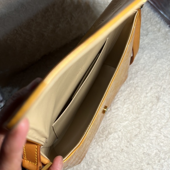 🛑SOLD🛑 Louis Vuitton Thompson Street - Picture 9 of 11